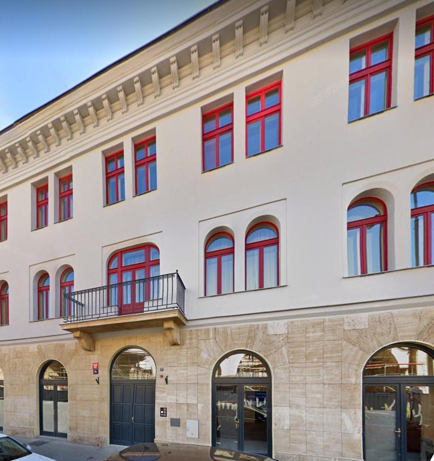Turnkey I Main Bus Station Apartments Prague Luaran gambar